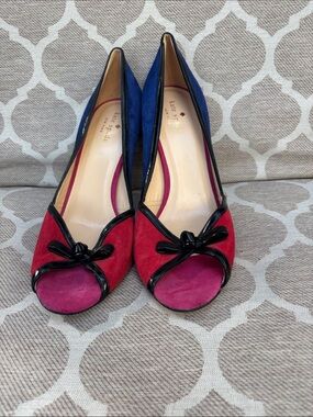 kate spade Red & Blue Suede Peep-Toe Pumps with Black Patent Trim size 10.5
